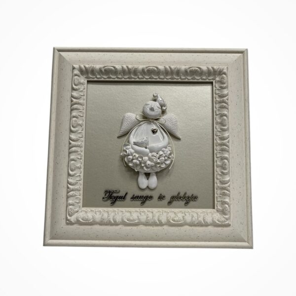 Tegul saugo ir globoja „LAUMŽIRGIO NAMAI, 22 cm”